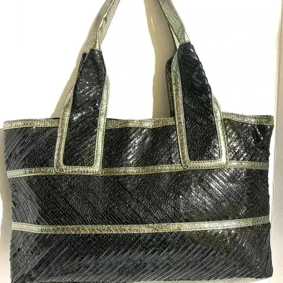 Sondra Roberts black silver snakeskin leather shoulder handbag - Picture 6 of 7